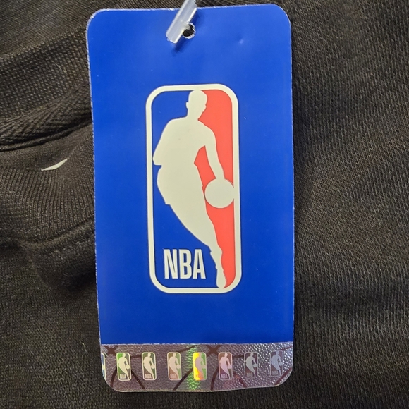 NBA Chicago Bulls Black Sweatshirt Size Medium. NWT - Picture 3 of 5